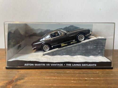 ASTON MARTIN V8 VANTAGE #14 James Bond Car Collection Model The Living Daylights - Picture 1 of 6