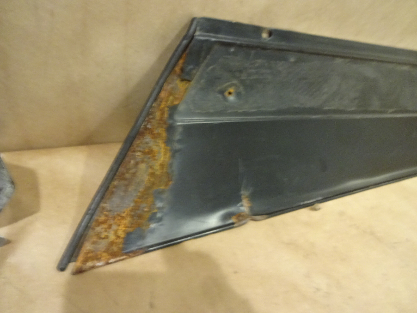 Ferrari 355 - RH Door Sill Kick Plate No Rubber  -  Part# 64119200