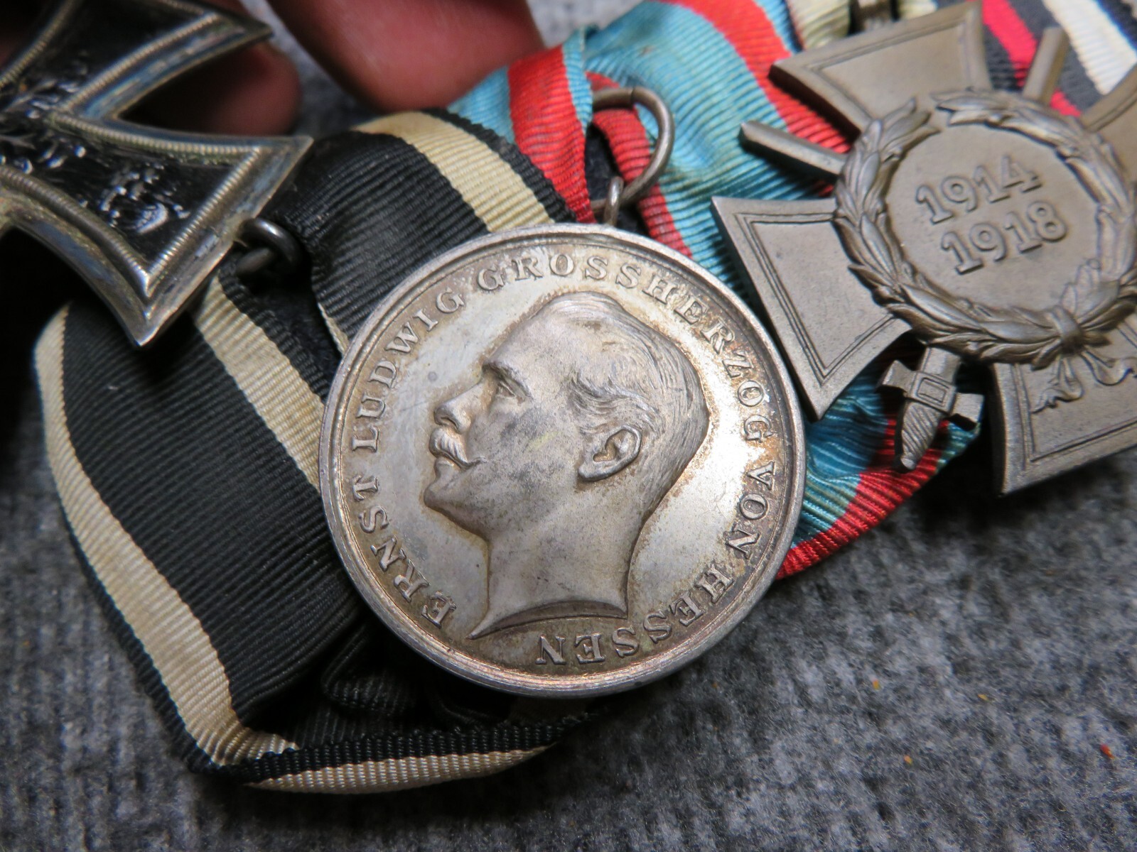 WWI IMPERIAL GERMAN MEDAL BARIRON CROSS, HESSE GENERAL HONOR