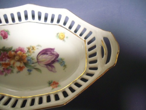 Schumann Bavaria Dresden Line Reticulated Flowers Gold Trim Nut Dish Basket - Picture 3 of 6