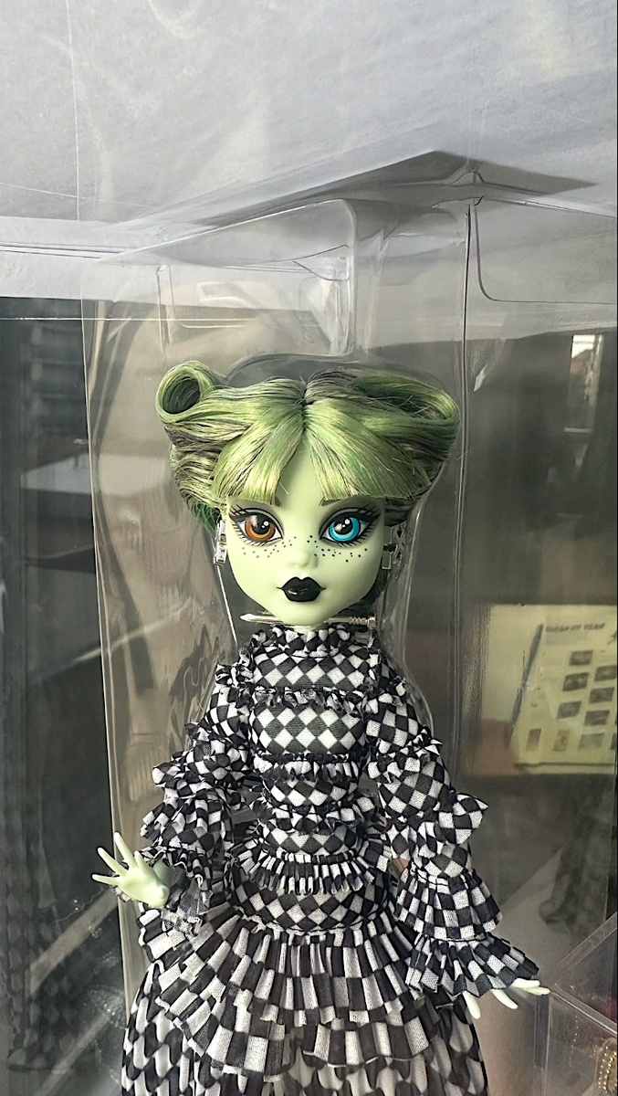 Off-White c/o Monster High Harmonie Ghoul Doll NEW IN-HAND | eBay