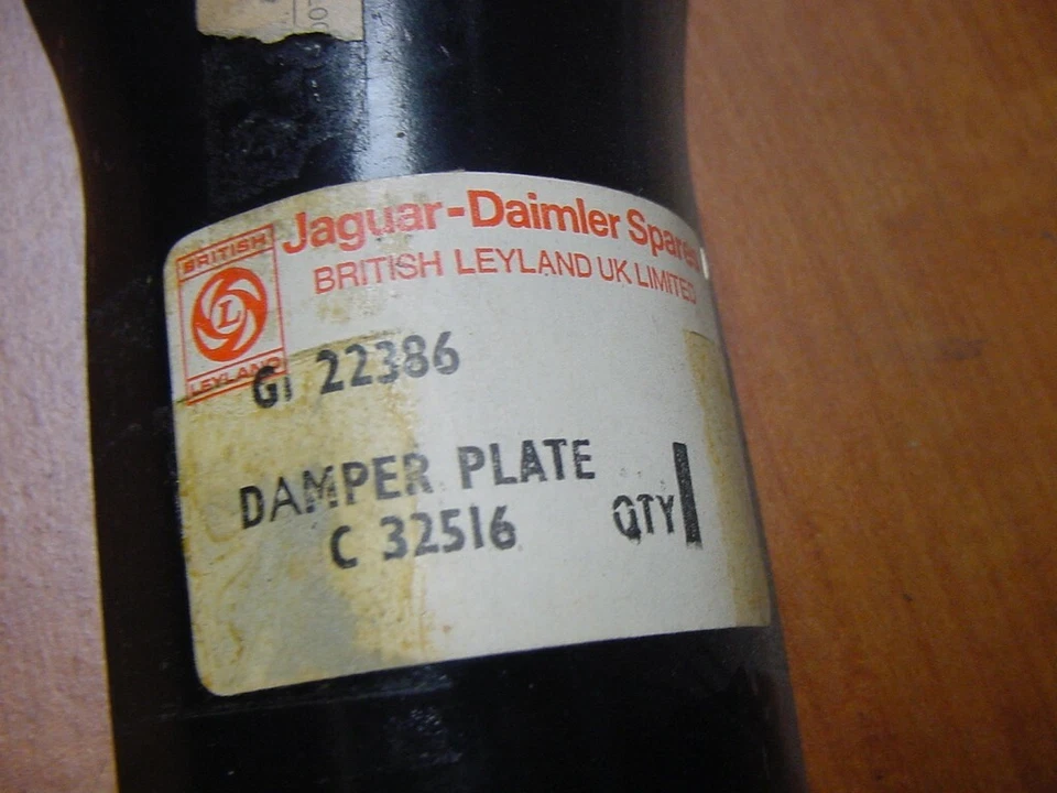 Protector térmico de escape Jaguar XJ6 Serie I Daimler Sovereign Ser I NLA NUEVO DE STOCK Foto 4 de 4