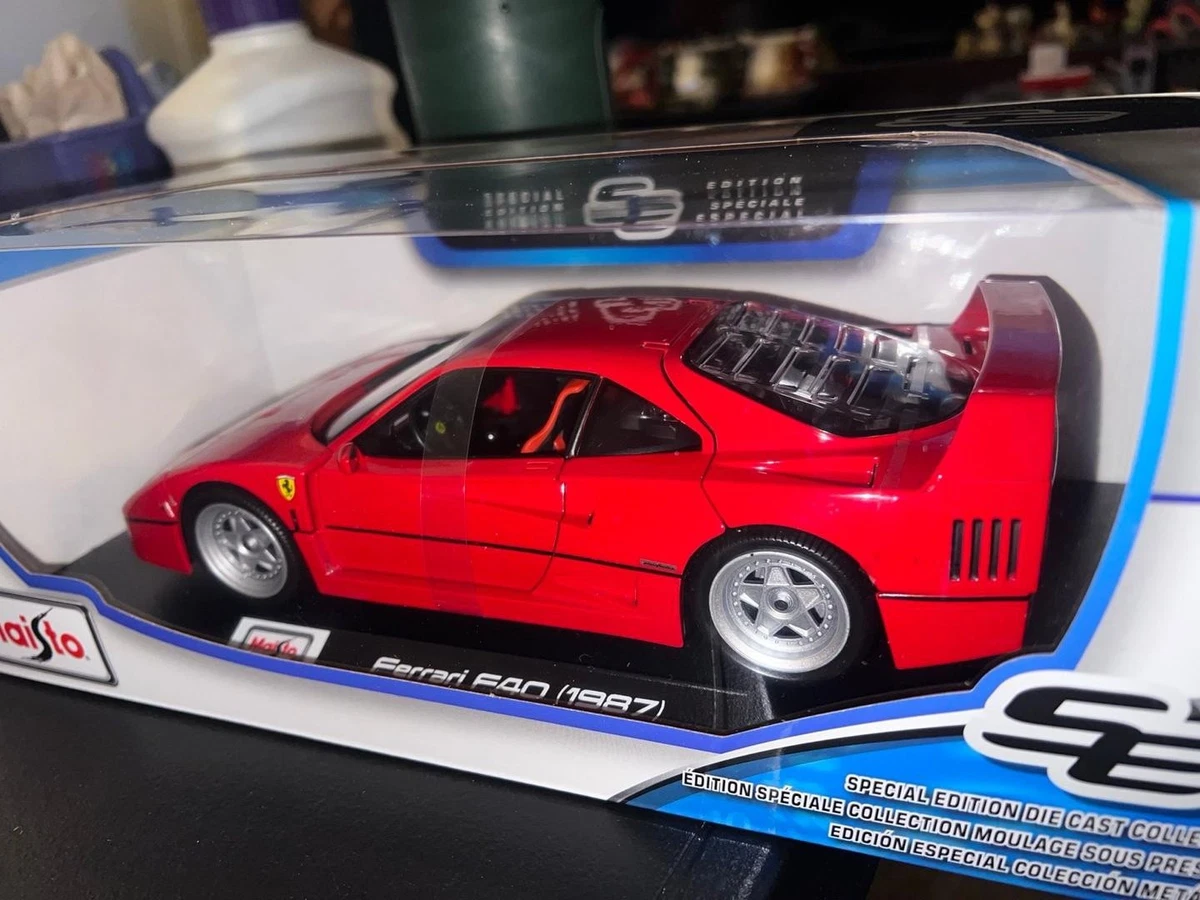 Maisto 1:18 Special Edition 1987 Ferrari F40 Red Diecast Model Car w/ Stand