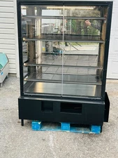 Marco BAK-619 Self Service Dry Bakery Case/Donut Display Refurbished