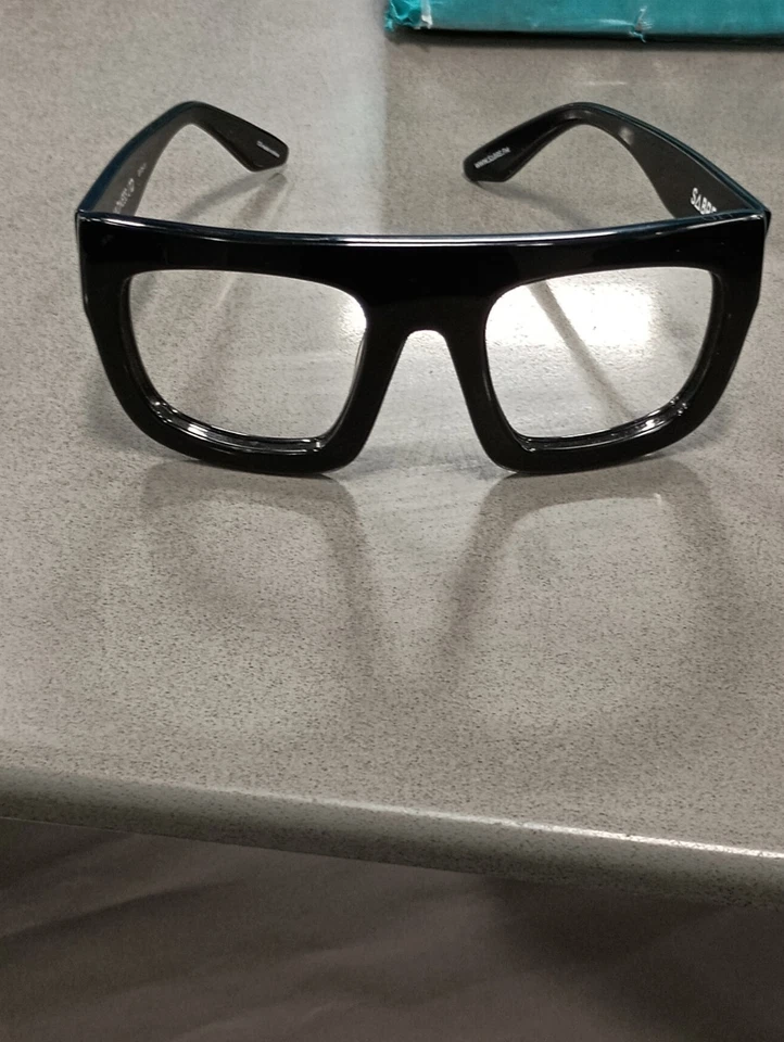 Gafas de sol negras Raras Sabre Madness Ltd Foto 2 de 4