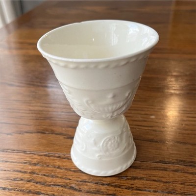 White Ceramic Pedestal Egg Cup, Embossed Floral Pattern, Glossy Round