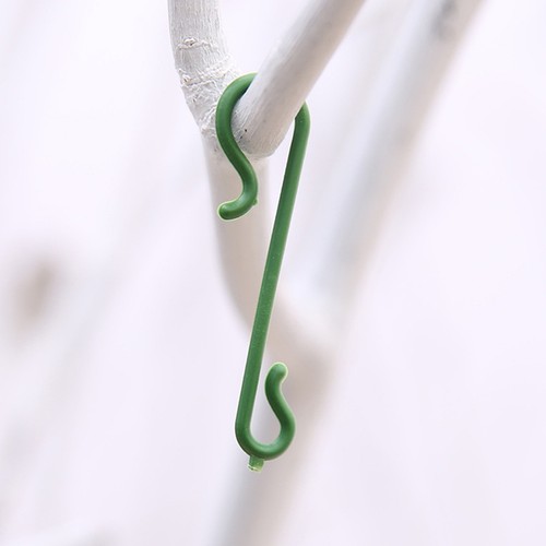 200 Pcs Christmas Hanging Hooks Plastic S Shaped Ornament Hangers Green - Picture 3 of 11