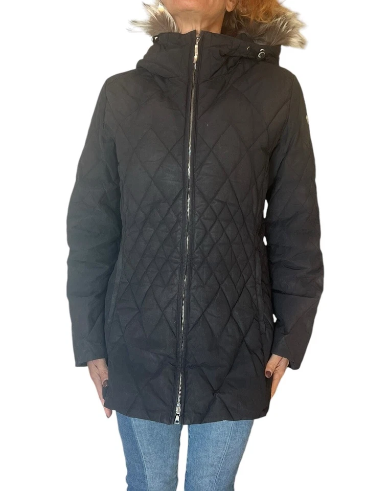 ABRIGO CHAQUETA CON CAPUCHA RIBETE DE PIEL ACOLCHADO PLUMÓN NEGRO POSTAL PARA MUJER POSTAL 4 Foto 4 de 4