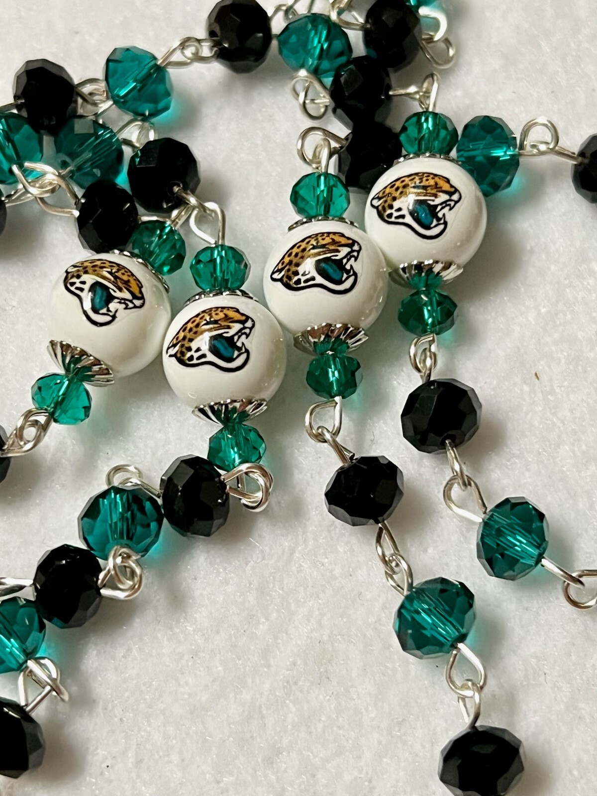 JACKSONVILLE JAGUARS ROSARY NECKLACE JEWELRY GLASS BEADED FOOTBALL NFL