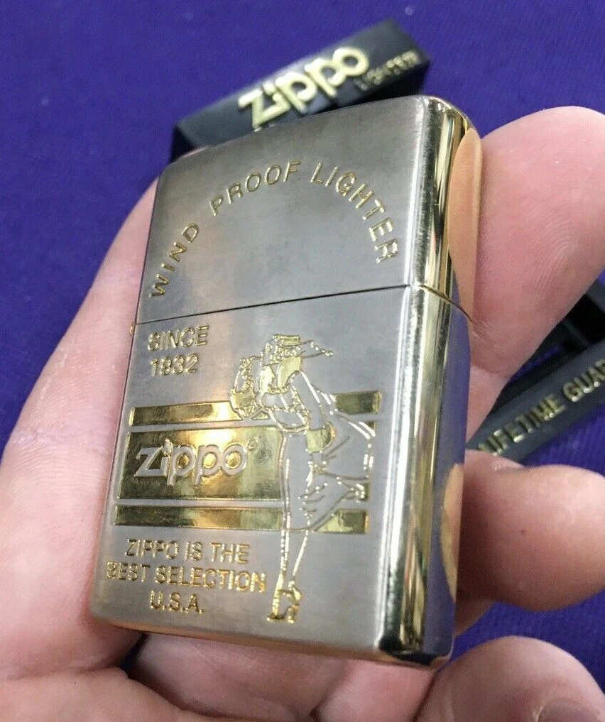 RARE 2003 Windy Girl 1932 Zippo Lighter C 03 Polished Gold Brushed UNSTRUCK!
