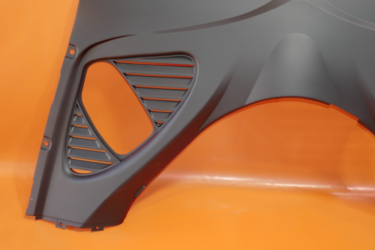Maserati Quattroporte 2003-2008 FRONT Engine cover P/N 67065000
