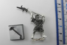 BRETONNIAN MEN-AT-ARMS HALBERDIER w. halberd Metal Army Warhammer 1990s Z3bG