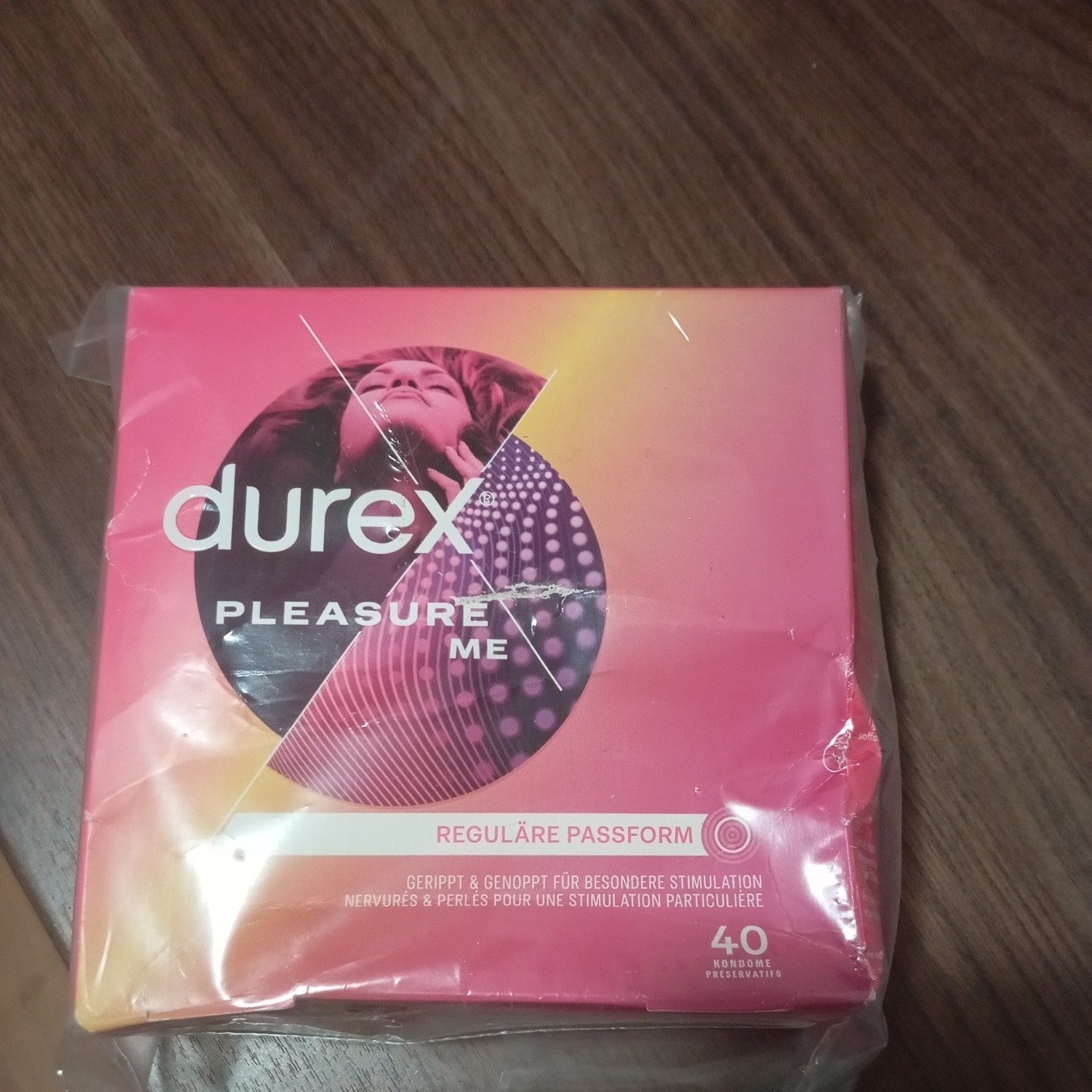 Durex Pleasure Me Kondome – mit Rippen und Noppen – 1 x 40 Stück