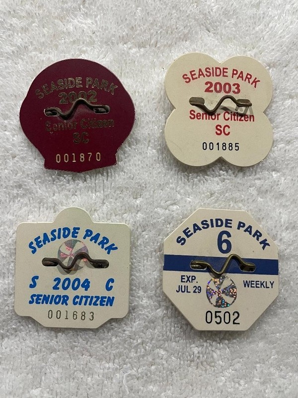 4 SEASIDE PARK NEW JERSEY SOUVENIR SEASONAL BEACH BADGES / TAG