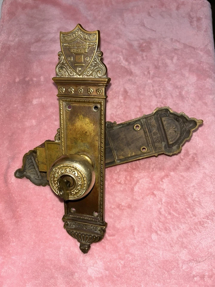 Historical Original Brass Knob/Plate Key Set Dallas Praetorian Patent 1905 - Image 2 of 4