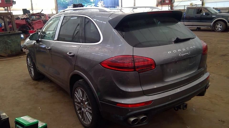 (LOCAL PICKUP ONLY) Driver Quarter Glass With Privacy Tint Fits 11-18 PORSCHE CA Foto 4 de 4