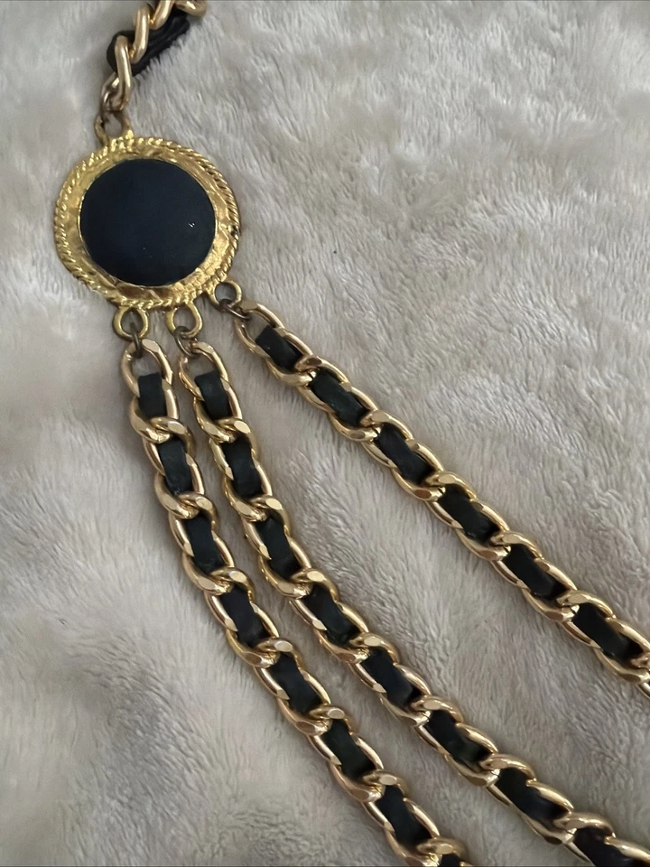 Cinturón cadena oro vintage alta costura - gamuza negra muy genial encontrar Foto 4 de 4