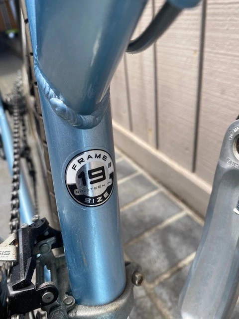 Giant Cypress 4 Ladies bicycle used. AS NEW - image 3 of 4