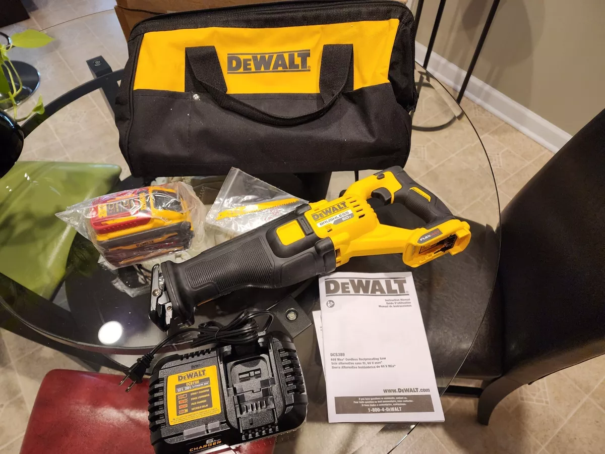 DEWALT BRUSHLESS RECIPROCATING 60V SAW DCS389 CHARGER BATTERY