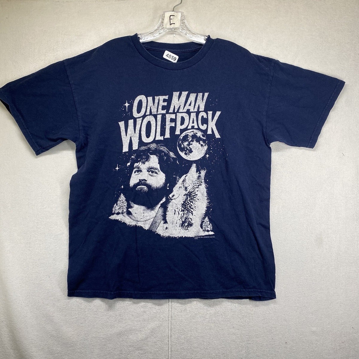 Hangover Movie One Man Wolf Pack Navy Blue T Shirt Men Size Medium  