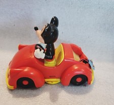 CONCEPT 2000 WALT DISNEY MICKEY MOUSE CAR AM RADIO MODEL 181