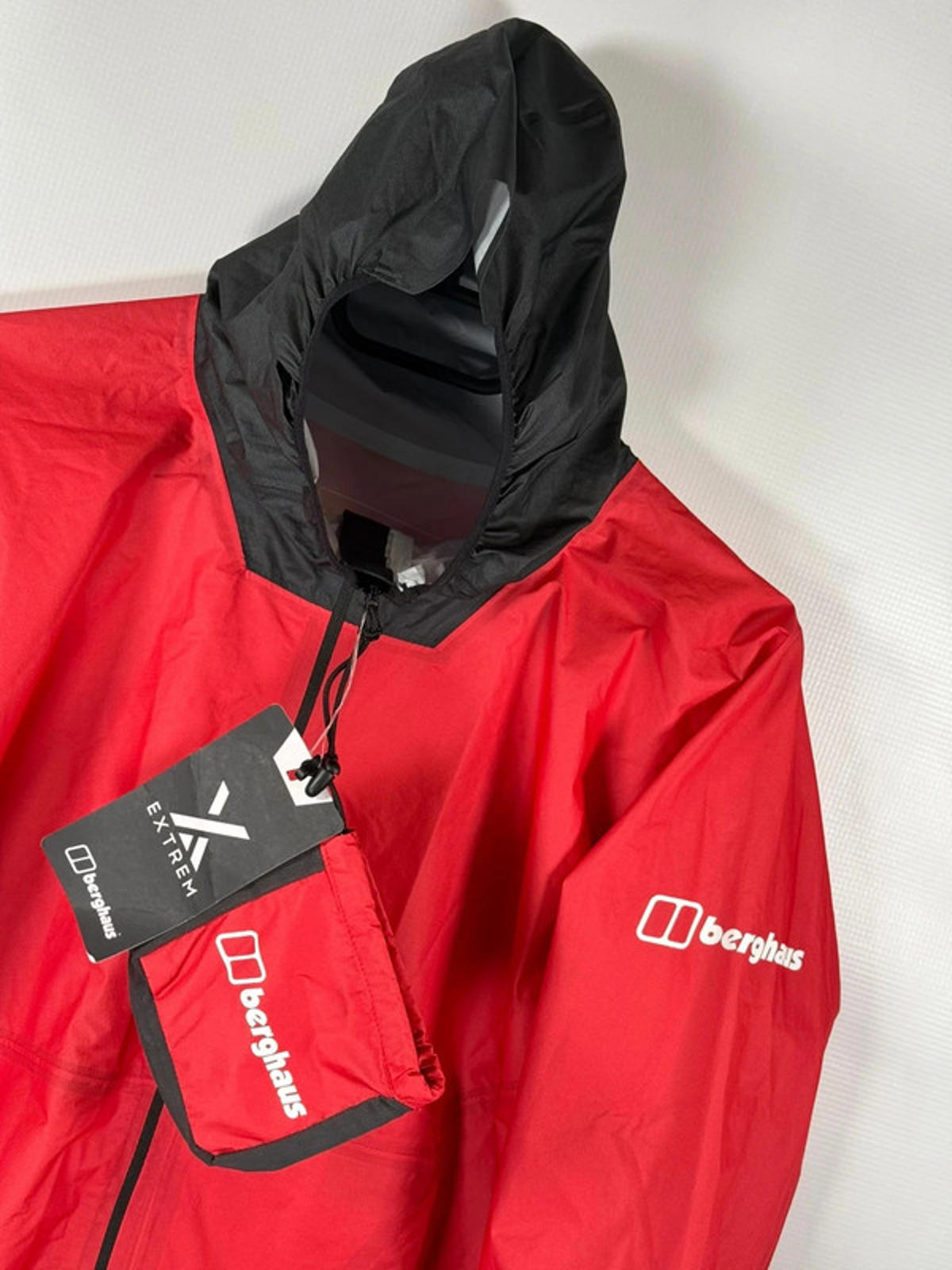 Berghaus Hyper Guide MTN Waterproof Lightweight J… - image 2