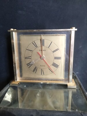 Pendulette Casio Quartz – Aluminium Doré – Horloge De Bureau Vintage