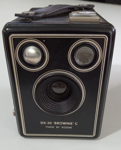 Kodak Brownie Six-20 C Film Camera, Leather Case, Instructions, 1950s Excellent