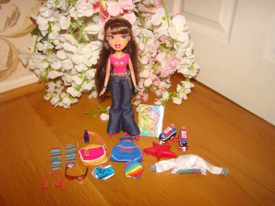 Bratz: Flashback Fever Yasmin Puppe