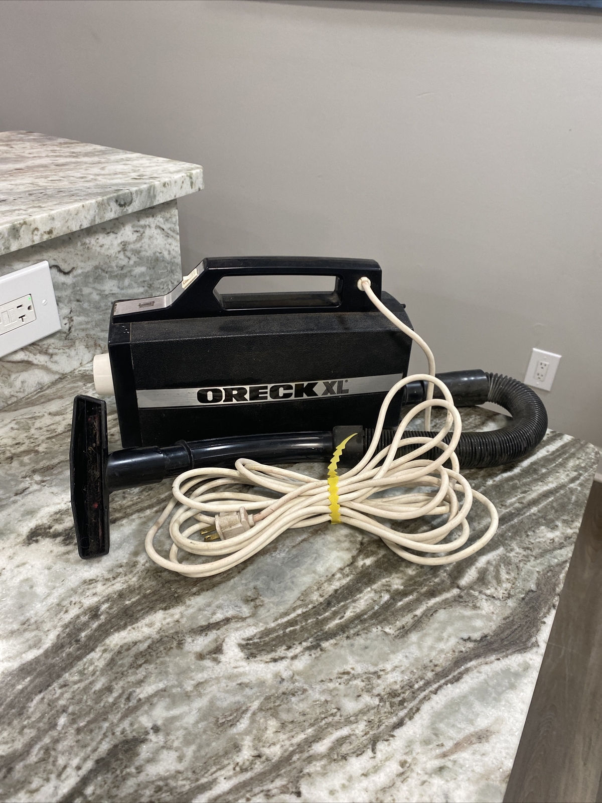 Oreck XL BB280D Handheld Canister Vacuum Cleaner & Hose Tested Works eBay