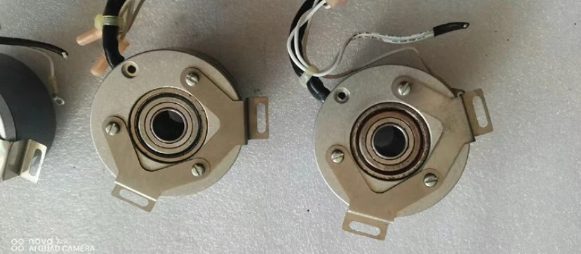RHS25D-P3-2000/4-1/2 -5-CA6-LD-MS-CM-S 二手编码器 测试 ok,DHL/FEDEX — 第 3/4 张图片