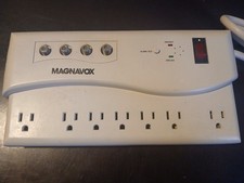 Magnavox M62957 Relocatable Power Strip 120V