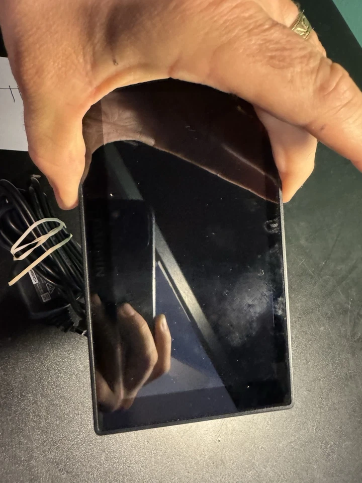 GARMIN NAVIGATION DRIVESMART 60 LMT GPS UNIT 6" SCREEN WITH TRAFFIC - Image 2 of 4