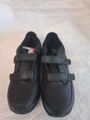 New In Box New Balance Men's Unisex Size 9.5 (2E) Wide Black