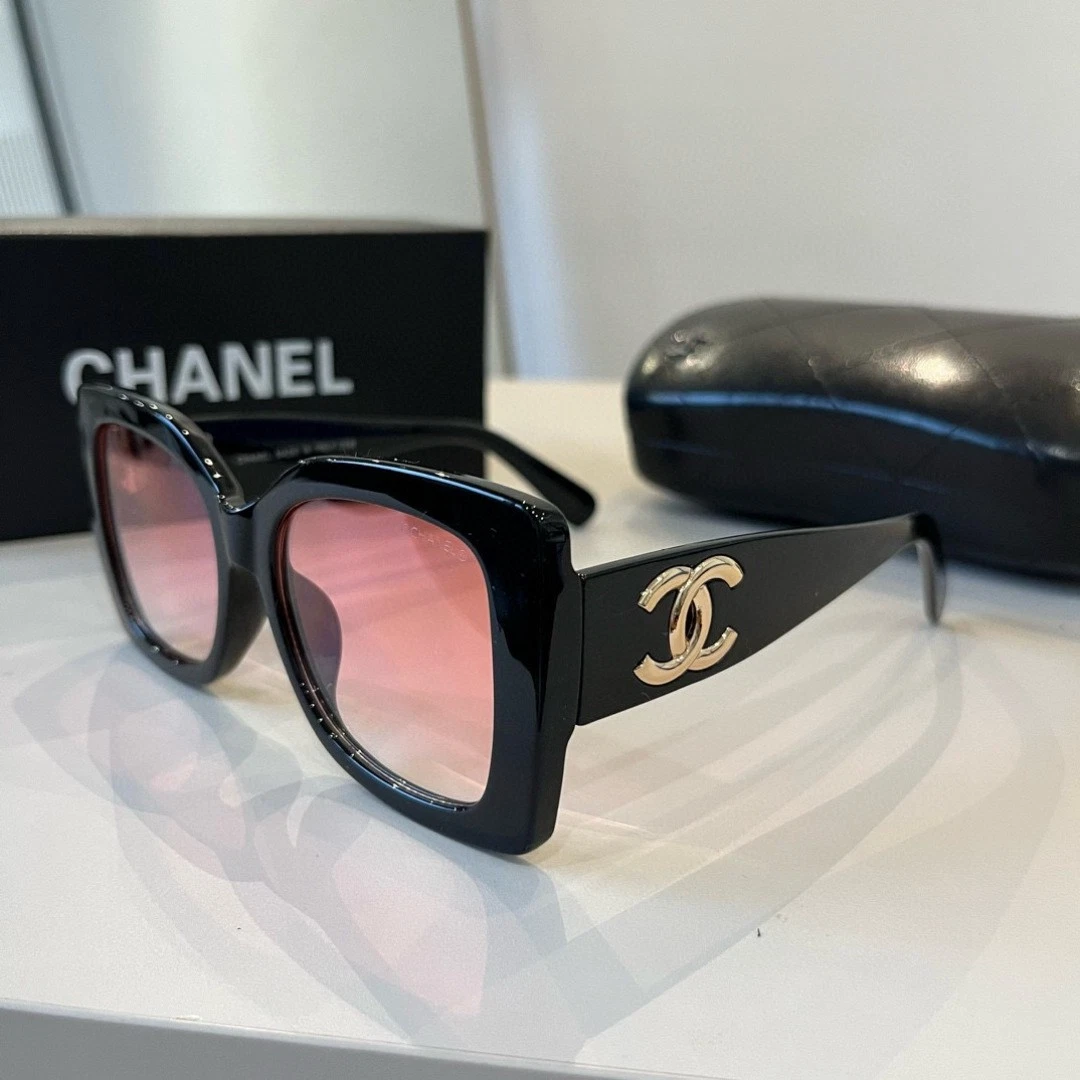 ♡Lilly♡ CHANEL シャネルピンク スクエア サングラス CHANEL