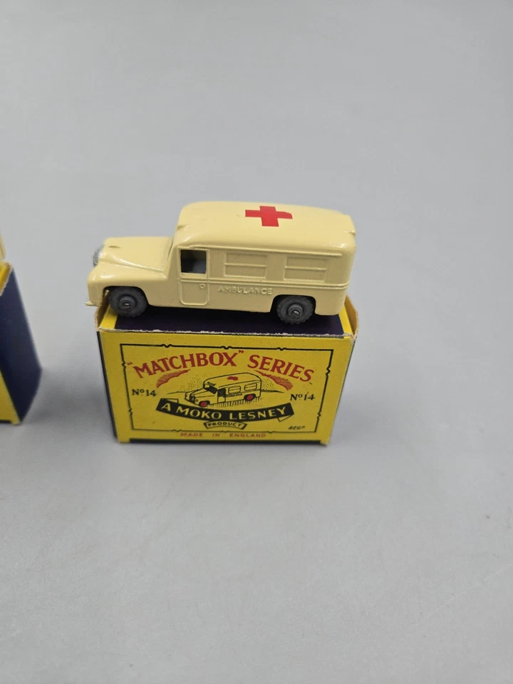 Vintage Matchbox Lesney Lot Of 2 #14 Daimler Ambulances With The Original Boxes - Image 2 of 4