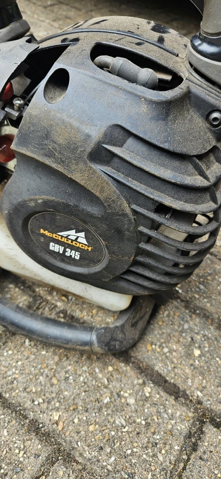 Mcculloch GBV345 Leaf Blower -  BREAKING FOR PARTS - Image 2 of 3