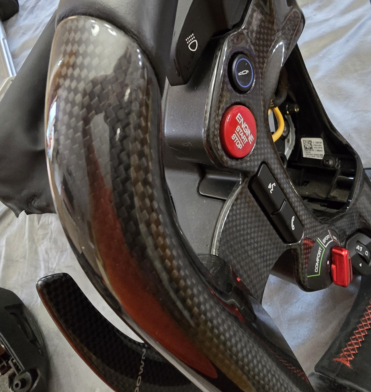 Ferrari Portofino Steering Wheel-Black leather w/Carbon Fiber & LED