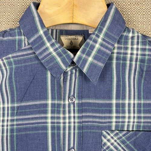 Volcom Men's Shirt L Short Sleeve Classic Fit Plaid Blue White Green Pocket New - Picture 3 of 12