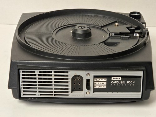 Kodak Carousel 650H Slide Projector With Remote, Power Cord - Parts/Repair - Picture 4 of 7