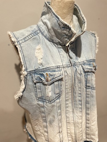 Womens Amethyst Jeans Distressed Denim Jean Vest Size 2X Short Waisted Ombré Zip - Picture 12 of 16
