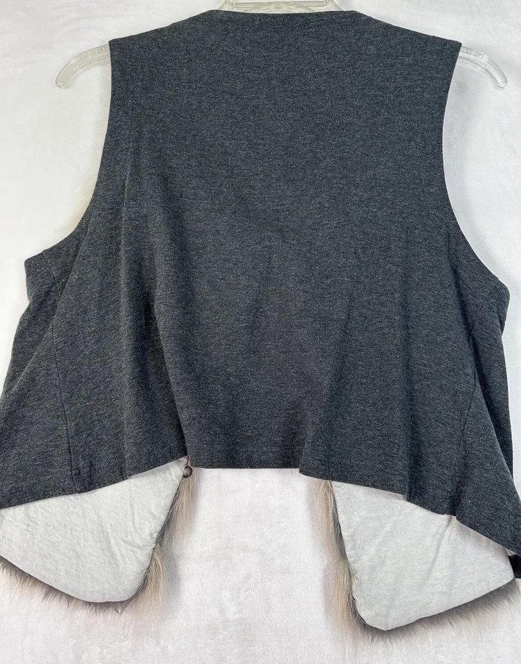 New LOGO By Lori Goldstein Medium Faux Fur Vest Gray Knit Back Womens - Image 2 of 4