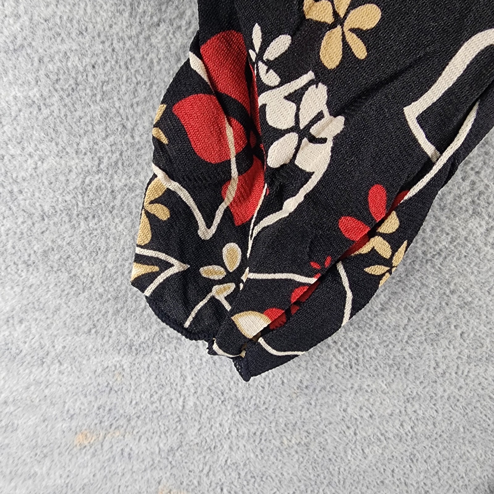 Style & Co Woman Cross Over Neck Y2K Stretch Blouse S Black Red Floral Ruched