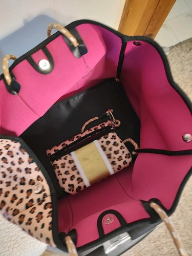 Pre-Owned Large Oversized Leopard Print Tote Bag With Detachable Pouch - Picture 4 of 6