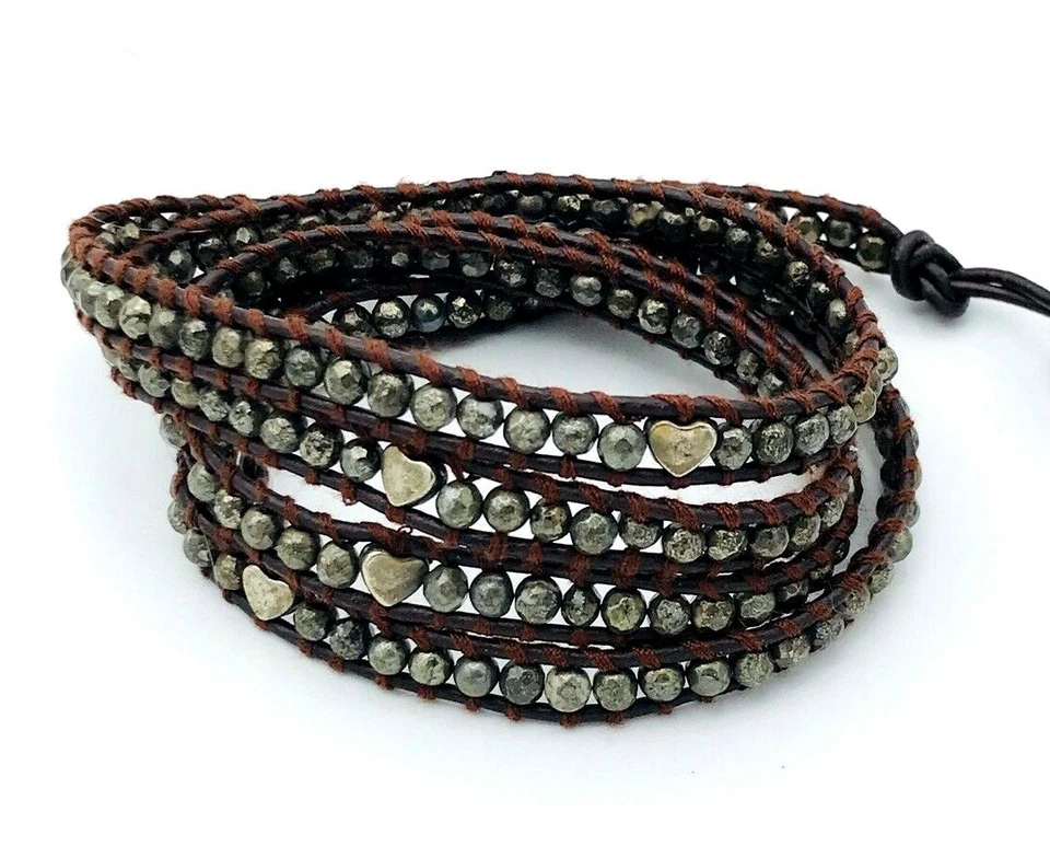 Pulsera envolvente de cuero marrón corazón pirita plateada  Foto 4 de 4