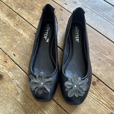HOTTER UK 5 STD Paradise Leather Ballerina Pumps. Black , Flat, Flower Detail.