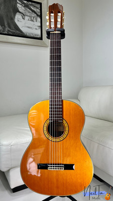 TAKAMINE NO.30 CLASSICAL GUITAR (1986)