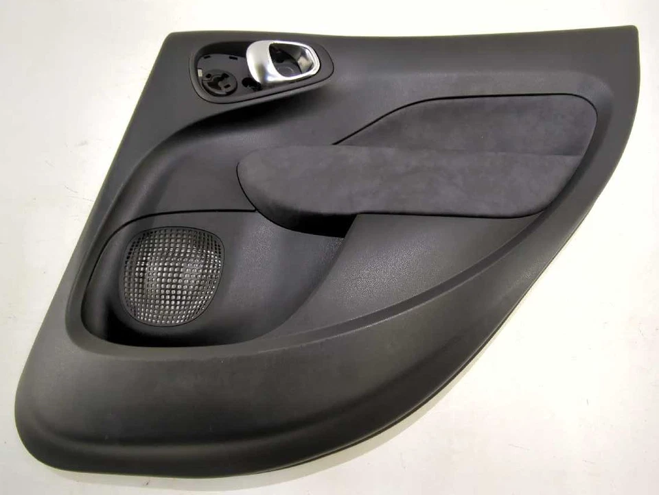 New OEM Genuine Fiat RH Rear Door Trim Panel 2014-2017 500L Black 5RG34MD5AA - Image 3 of 4