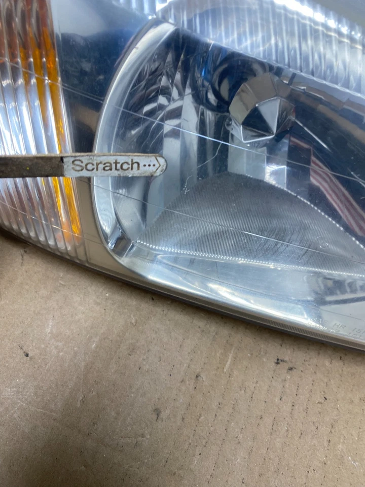 Faro halógeno pasajero derecho Hyundai Accent 2000-2002 S0286 DW Foto 4 de 4