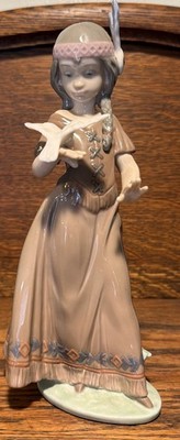 Lladro Figurine 6153 Native American Love Indian Girl with Braids & Dove